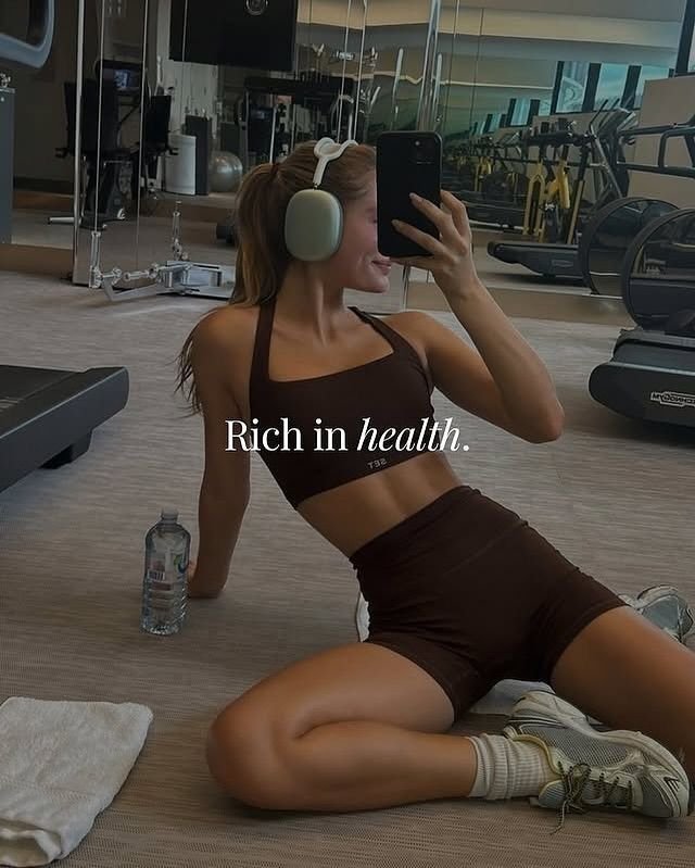 How to Live Like an It-Girl: The Effortless Guide to Elevated Everyday Living